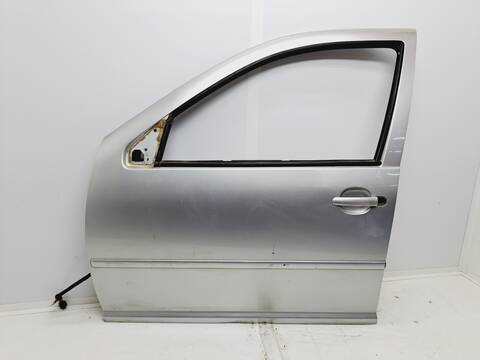 Foto 1ª: Puerta Delantera Izquierda Volkswagen Bora 1.9 TDI BERLINA 110CV 81KW [ASV] (2000)