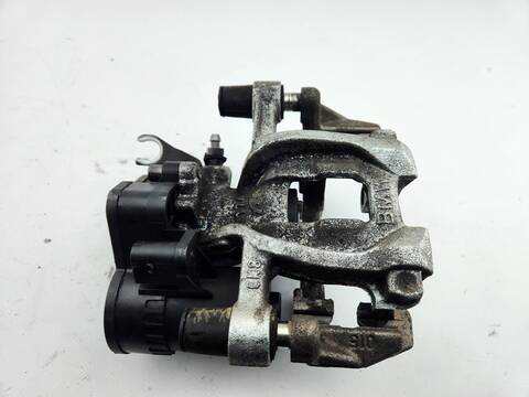Foto 2ª: Pedal Embrague Bmw Serie 2 215 218I COUPE 136CV 100KW [B38A15F] (2023)