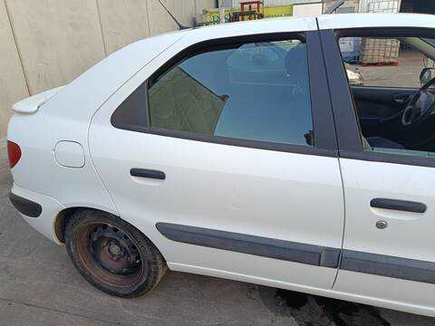Foto 1ª: Puerta Trasera Derecha Citroen Xsara RHY BERLINA (2001)