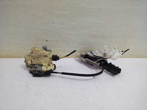 Cerradura Puerta Delantera Derecha Volkswagen Passat INDIVIDUAL BERLINA 140CV 103KW