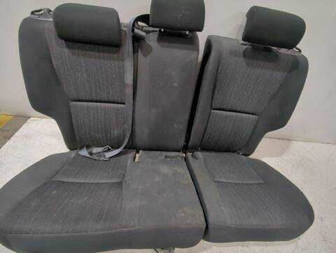 Asientos Traseros Toyota Auris 1.33 DUAL-VVTI NRE150_) 101CV