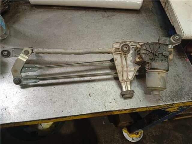 Foto 3ª: Motor Limpia Delantero Peugeot 308 1.2 ACCESS [1.2 LTR. - 96 KW 12V E-THP - PURETECH]