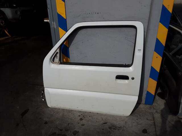 Puerta Delantera Izquierda Suzuki Jimny 1.3 16V82CV 0CV