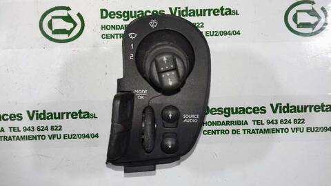 Foto 2ª: Mando Multifuncion Renault Kangoo 1.5 DCI DIESEL FAP 75CV 55KW [K9K608] (2014)
