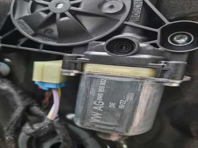 Elevalunas Eléctrico Delantero Derecho Audi A1 25 TFSI BASICO 95CV 70KW
