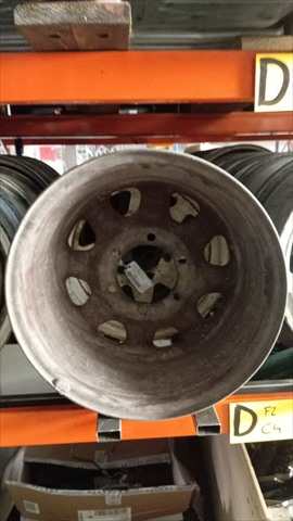 Foto 2ª: LLanta Chapa Nissan Patrol 3.3 D SD33 5P (1989)