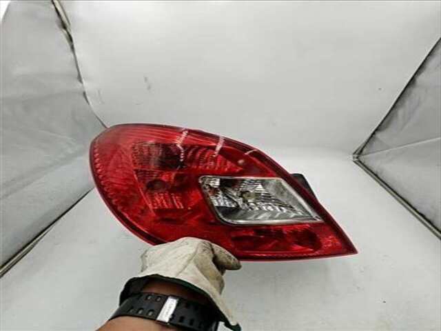 Foto 3ª: Piloto Trasero Izquierdo Opel Corsa 1.2 CMON [1.2 LTR. - 59 KW 16V CAT (Z 12 XEP - LB4)]