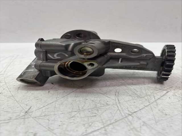 Foto 3ª: Bomba de Aceite Volkswagen Jetta 170 CV 125KW [CBUA CBU] (2007)