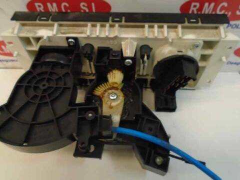 Foto 4ª: Mando Calefacción A. A. Mg 45 1.6 16V CAT 109CV 80KW SERIE 45 RT) [16K4F] (2001)