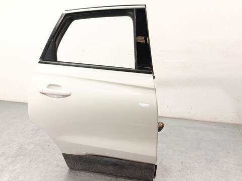 Puerta Trasera Derecha Opel Crossland 1.5 TURBO D 75) 102CV 75KW