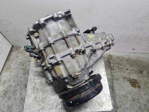 Foto 1ª: Caja Transfer Nissan Patrol GR S 129CV 95KW [RD28] (2000)