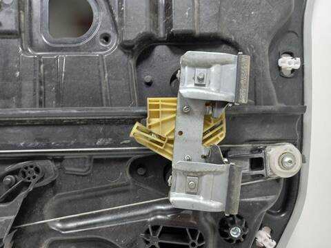 Foto 2ª: Elevalunas Manual Trasero Derecho Jeep Renegade 55282151 (2018)