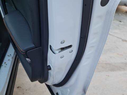 Cerradura Puerta Delantera Derecha Mitsubishi Eclipse KAITEKI 4WD 163CV 120KW