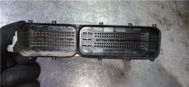 Foto 3ª: Centralita Motor ECU Volkswagen Caddy 1.9 FURG. [1.9 LTR. - 77 KW TDI] [BLS]
