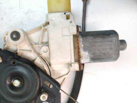 Foto 2ª: Elevalunas Eléctrico Delantero Derecho Bmw Serie 1 114 120 D 163CV (2003)
