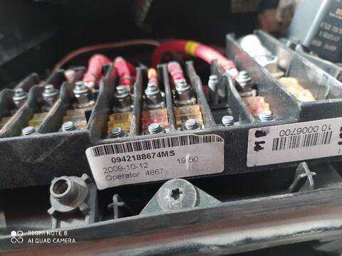 Foto 3ª: Caja Reles Fusibles Volkswagen Transporter D T5 7E) KASTEN-MITTELHOCHDACH [CAA] (2010)
