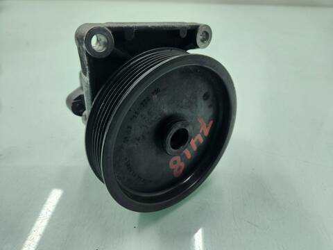 Foto 1ª: Bomba de Direccion Mercedes Sprinter 310/313/316 CDI 906.135) 129CV 95KW [651955] (2011)