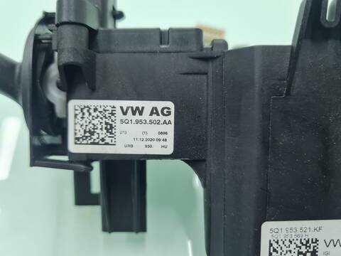 Foto 4ª: Mando Volante Volkswagen Touran ADVANCE BMT 150CV 110KW [DTSB] (2021)