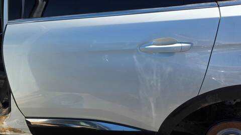 Puerta Trasera Izquierda Peugeot 5008 HNS