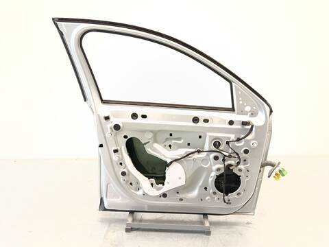 Foto 4ª: Puerta Delantera Izquierda Opel Corsa 1.2 68) 75CV 55KW [HMH (EB2FAD)] (2023)
