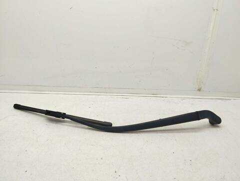 Brazo Limpia Delantero Derecho Mazda CX3 G CENTER-LINE