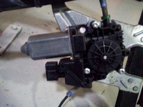 Foto 2ª: Elevalunas Eléctrico Delantero Izquierdo Audi A3 1.9 TDI AMBIENTE 110CV 81KW [AHF] (1998)