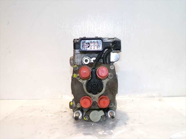 Foto 3ª: Bomba Inyeccion Ford Mondeo 2.0 TDCI 2000-2007 [D6BA] (2002)
