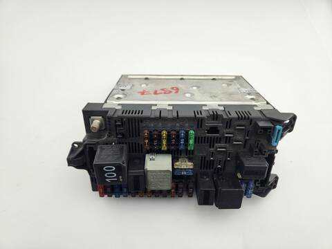 Foto 1ª: Caja Reles Fusibles Mercedes Clase E 180 E 220 CDI 211.006) BERLINA 150CV 110KW [646961] (2003)