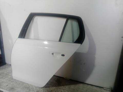 Foto 3ª: Puerta Trasera Izquierda Volkswagen Golf 1.6 TDI 105CV 77KW [CAY] (2009)