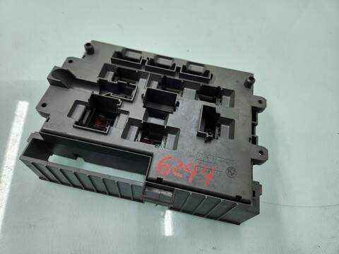 Caja Reles Fusibles Bmw Serie 1 114 118D BERLINA 143CV 105KW