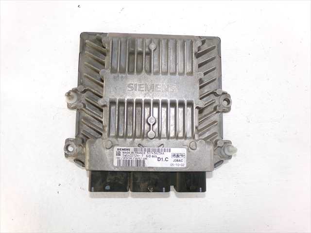 Centralita Motor ECU Volvo S40 2.0 D 2003-2007