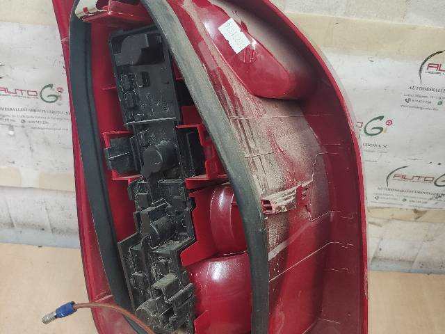 Foto 4ª: Piloto Trasero Derecho Citroen Xsara 1.6 G [NFV] (2005)