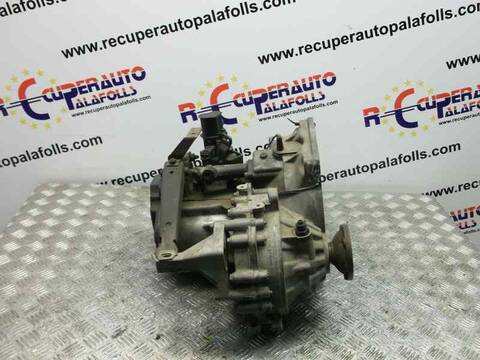 Foto 3ª: Caja Cambios Volkswagen Golf VERSION INDEFINIDA (1990)