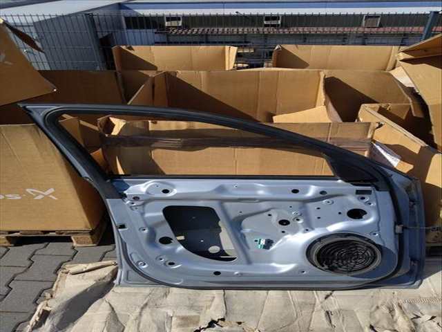 Puerta Delantera Izquierda Audi A4 143 CV AVANT 105KW
