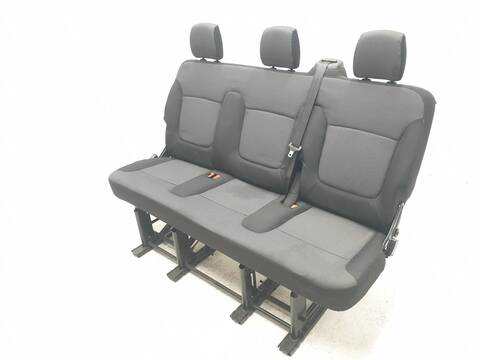 Foto 2ª: Asientos Tercera Fila Renault Trafic COMBI 9 L2H1 29T 8-9 PLAZAS) LARGO [R9M452] (2015)