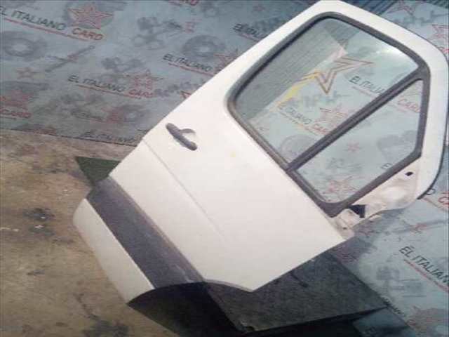 Foto 3ª: Puerta Delantera Derecha Volkswagen Crafter CAJA CERRADA 30 BATALLA CORTA 109CV 80KW [BJK] (2008)