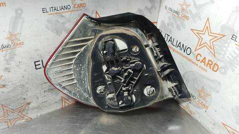 Foto 2ª: Piloto Trasero Derecho Bmw Serie 1 114 120D BERLINA 163CV 120KW [M47N204D4] (2005)