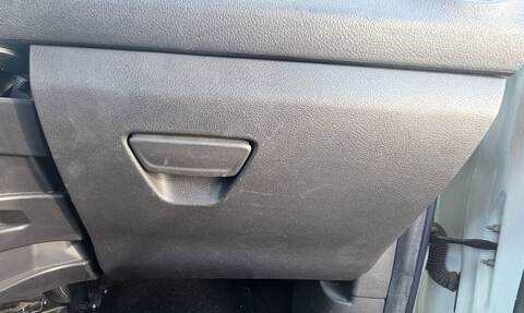 Guantera Ford Tourneo TREND 101CV 74KW
