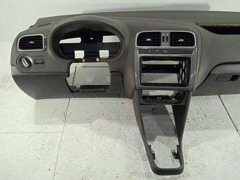 Foto 2ª: Salpicadero Volkswagen Polo 1.6 TDI DPF 105CV 77KW (2013)