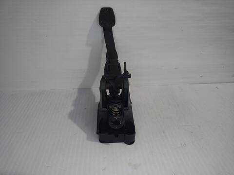 Pedal Embrague Volkswagen Touran ADVANCE BMT 110CV 81KW