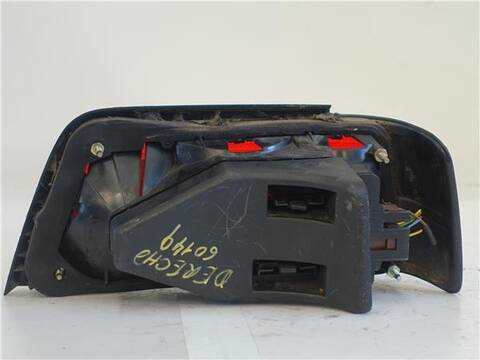 Foto 2ª: Piloto Trasero Izquierdo Peugeot 405 2.0 121CV 89KW [RFX (XU10J2)] (1995)