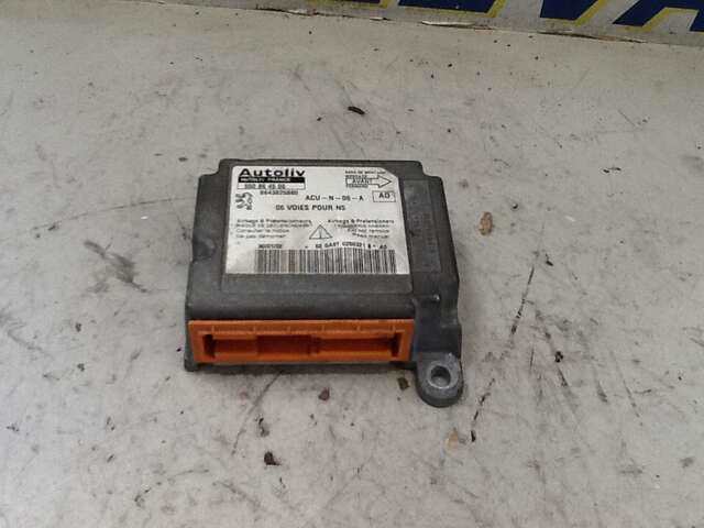 Centralita Airbag Peugeot 306 2.0 HDI 0CV