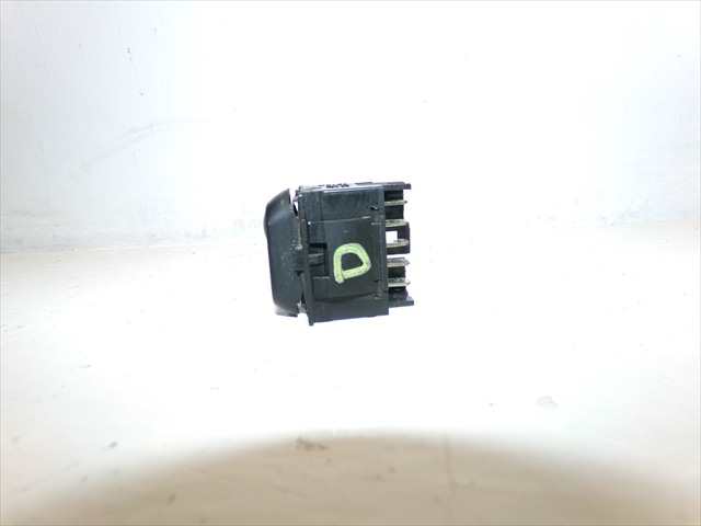 Foto 2ª: Botonera Elevalunas Citroen Berlingo 1.9 D 1996-2002 [WJZ] (2001)
