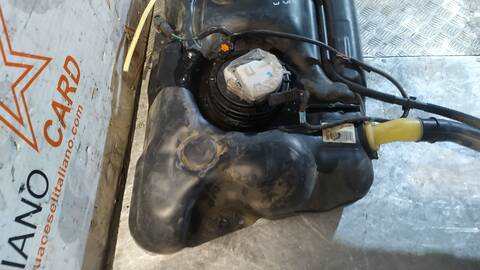 Foto 4ª: Deposito de Combustible Citroen C3 FEEL 102CV 75KW [YH01] (2021)