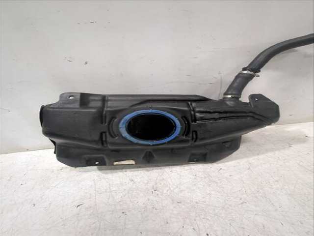 Foto 2ª: Deposito de Combustible Peugeot 107 1.4 HDI 54CV [8HT (DV4TD)] (2005)