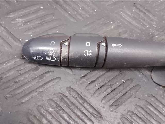 Foto 2ª: Mando Multifuncion Renault Clio 0.1 (2004)