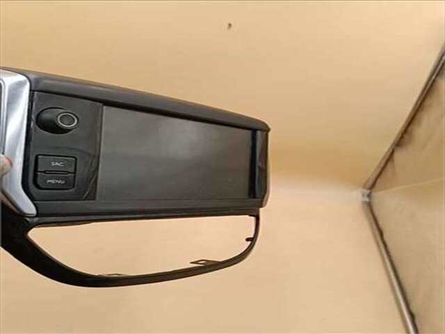 Foto 3ª: Pantalla Multifuncion Peugeot 2008 1.2 GT LINE [1.2 LTR. - 96 KW 12V E-THP - PURETECH]