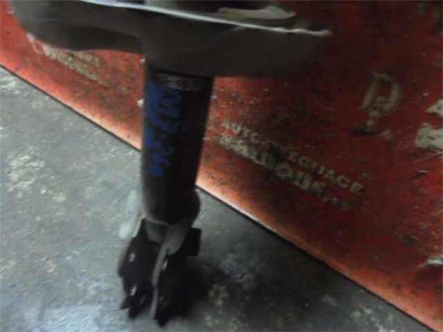 Foto 3ª: Amortiguador Delantero Derecho Kia Carens 1.7 BASIC [1.7 LTR. - 85 KW CRDI CAT] [D4FD]
