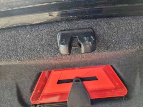 Cerradura Maletero Portón Audi A4 1.9 TDI BERLINA 116CV 85KW