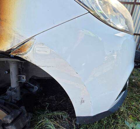 Foto 2ª: Paragolpes Delantero Hyundai ix35 STYLE 2WD 116CV 85KW (2011)
